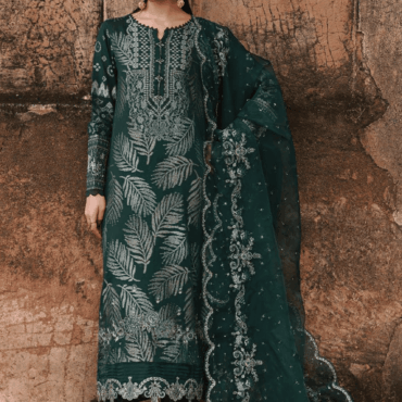 Classic 3-Piece Dress with Fine Embroidered